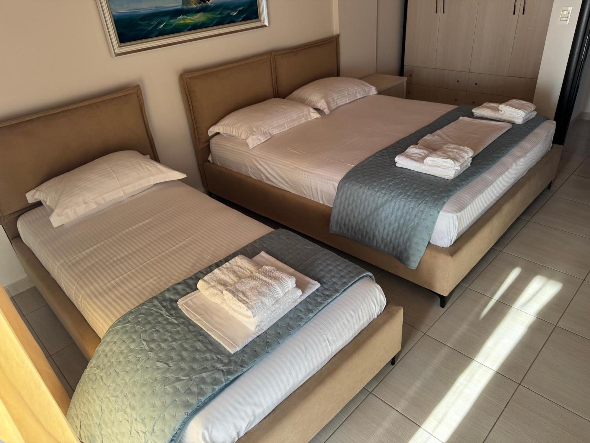 George Hotel Rooms&Suites ฮีมาเรอ ภายนอก รูปภาพ