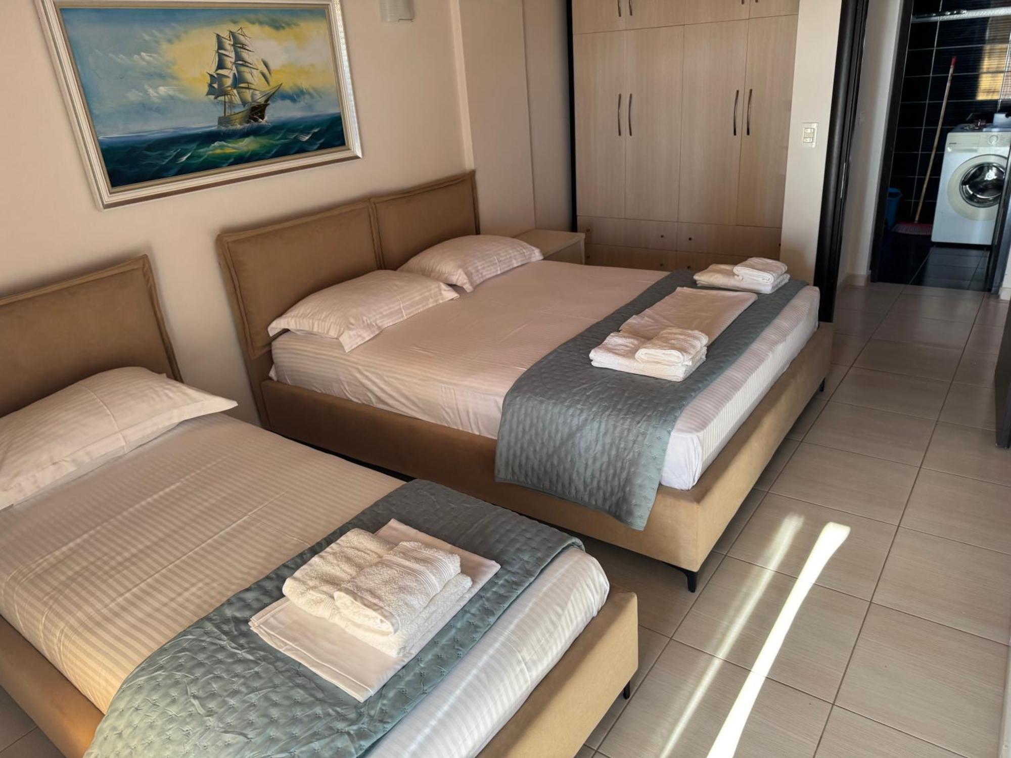 George Hotel Rooms&Suites ฮีมาเรอ ภายนอก รูปภาพ